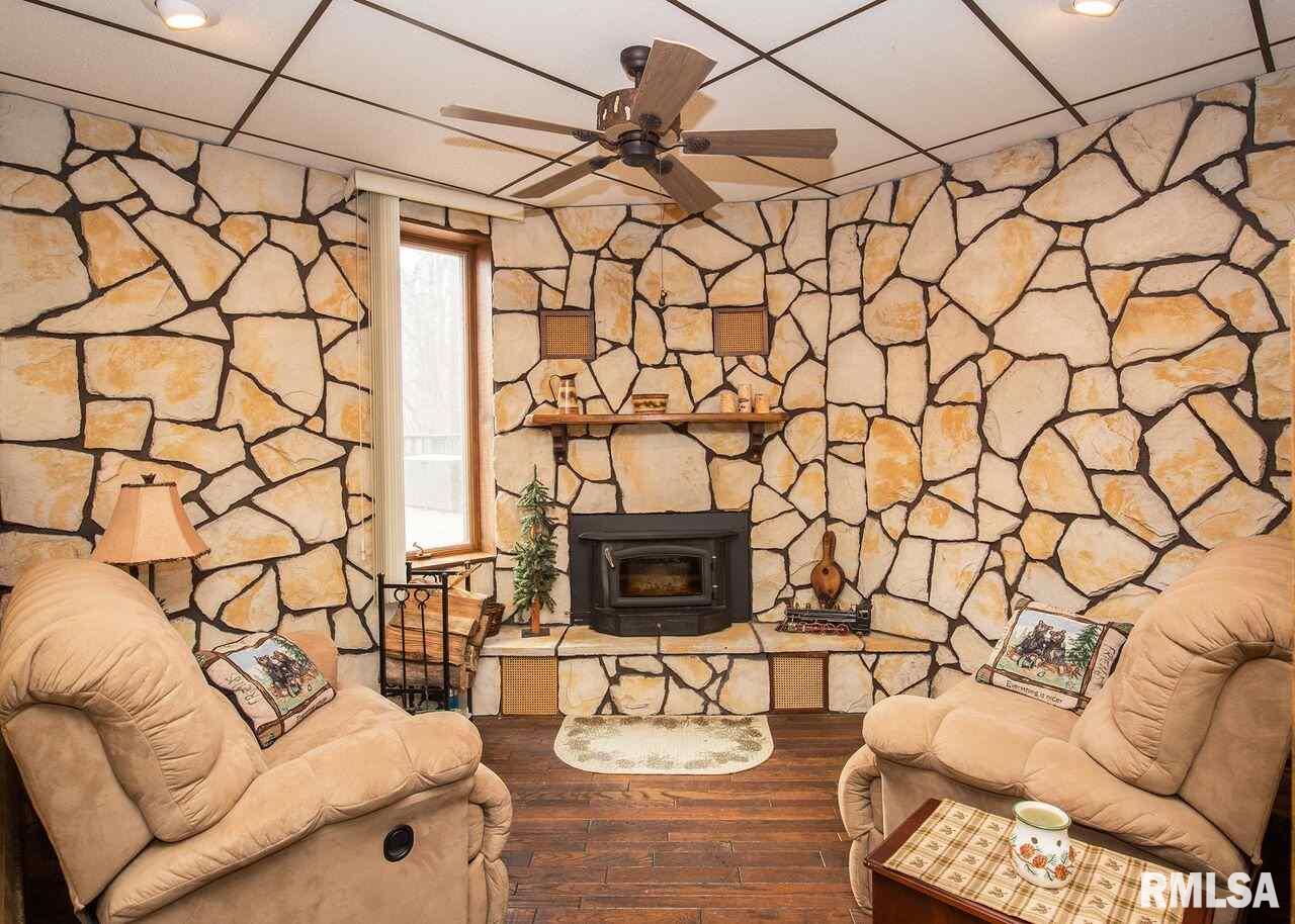 7298 Long Road Fulton, IL 61252 - Photo 12 of 24