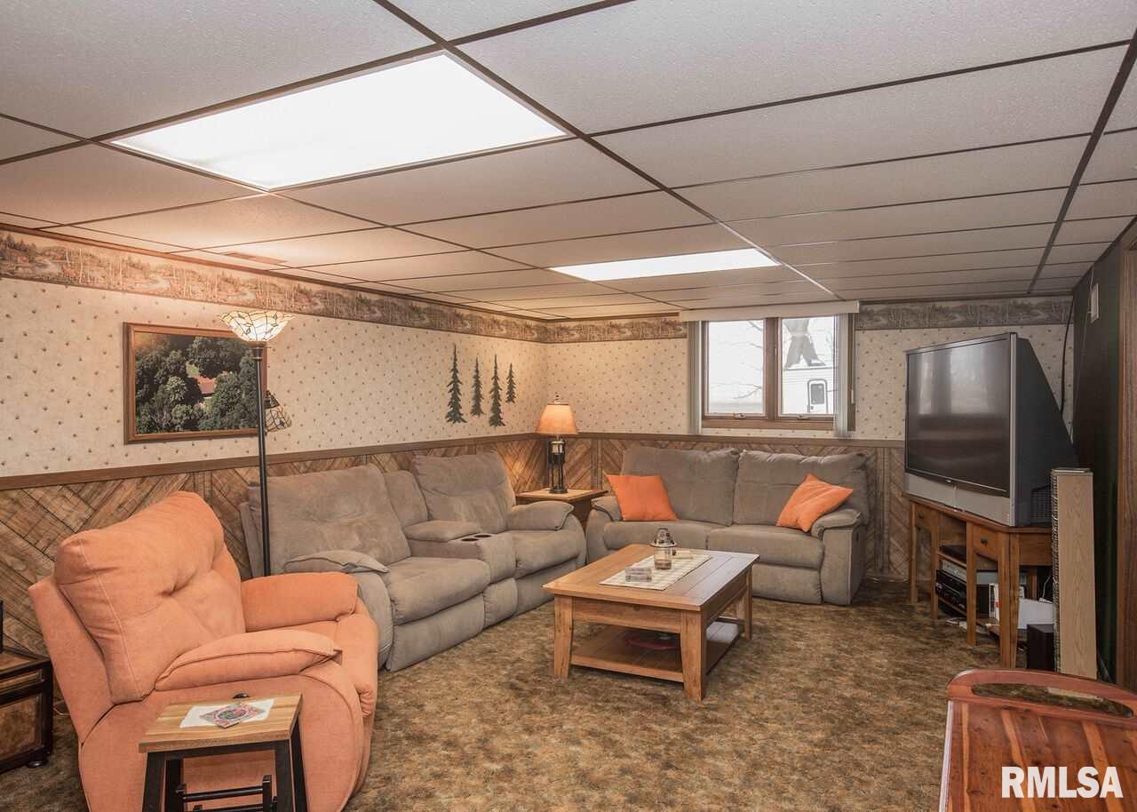 7298 Long Road Fulton, IL 61252 - Photo 14 of 24