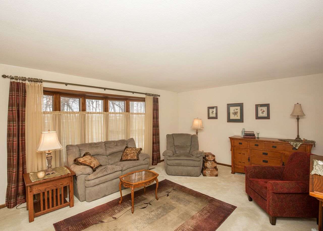 7298 Long Road Fulton, IL 61252 - Photo 6 of 24