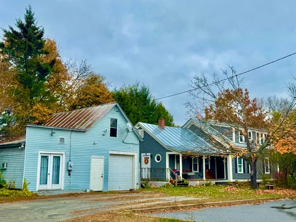 $420,000 | 28 Lake Morey Road, Fairlee, VT 05045