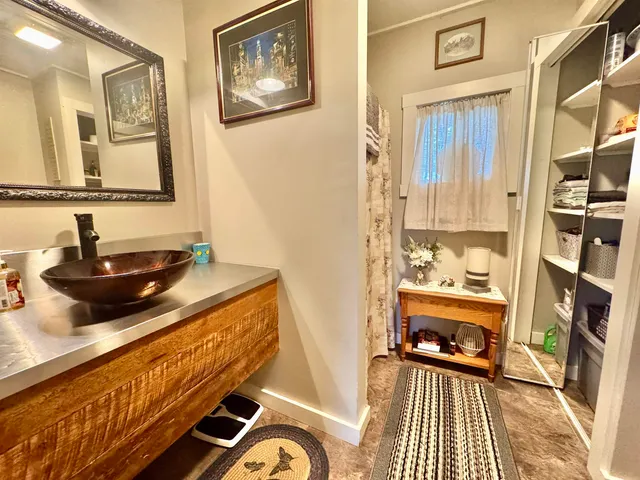 $420,000 | 28 Lake Morey Road, Fairlee, VT 05045