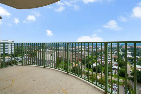 $370,000 | 300 South Duval Street, Unit 2101, Tallahassee, FL 32301