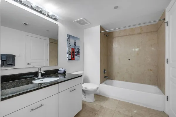 $370,000 | 300 South Duval Street, Unit 2101, Tallahassee, FL 32301