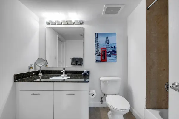 $370,000 | 300 South Duval Street, Unit 2101, Tallahassee, FL 32301