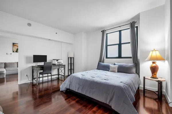 $370,000 | 300 South Duval Street, Unit 2101, Tallahassee, FL 32301