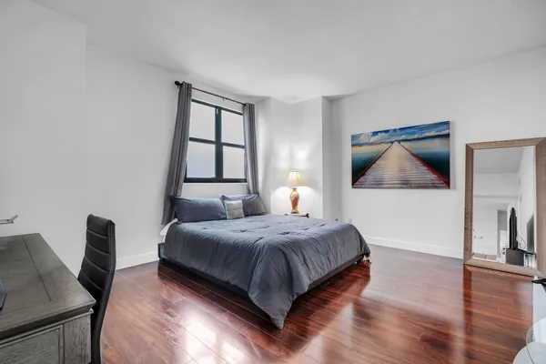 $370,000 | 300 South Duval Street, Unit 2101, Tallahassee, FL 32301