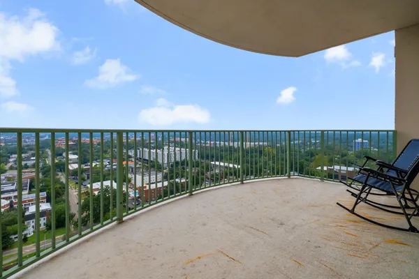 $370,000 | 300 South Duval Street, Unit 2101, Tallahassee, FL 32301