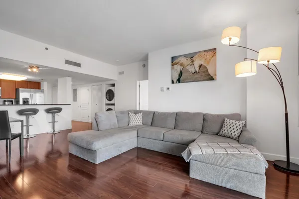 $370,000 | 300 South Duval Street, Unit 2101, Tallahassee, FL 32301