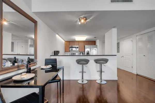 $370,000 | 300 South Duval Street, Unit 2101, Tallahassee, FL 32301