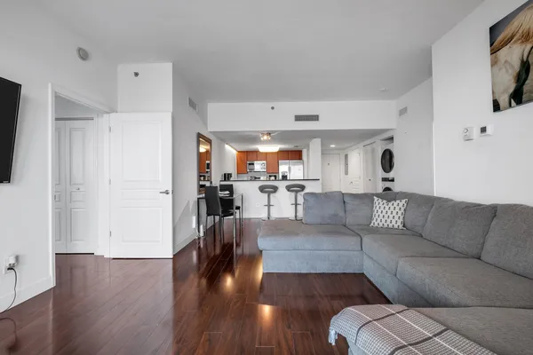 $370,000 | 300 South Duval Street, Unit 2101, Tallahassee, FL 32301