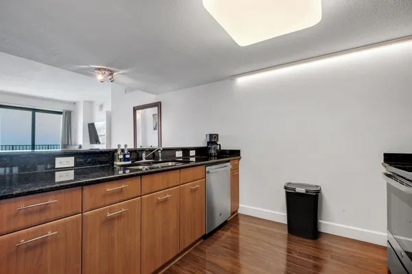 $370,000 | 300 South Duval Street, Unit 2101, Tallahassee, FL 32301