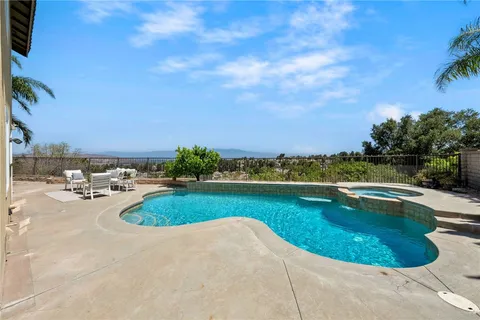 $1,249,000 | 3209 Crystal Ridge Circle, Corona, CA 92882
