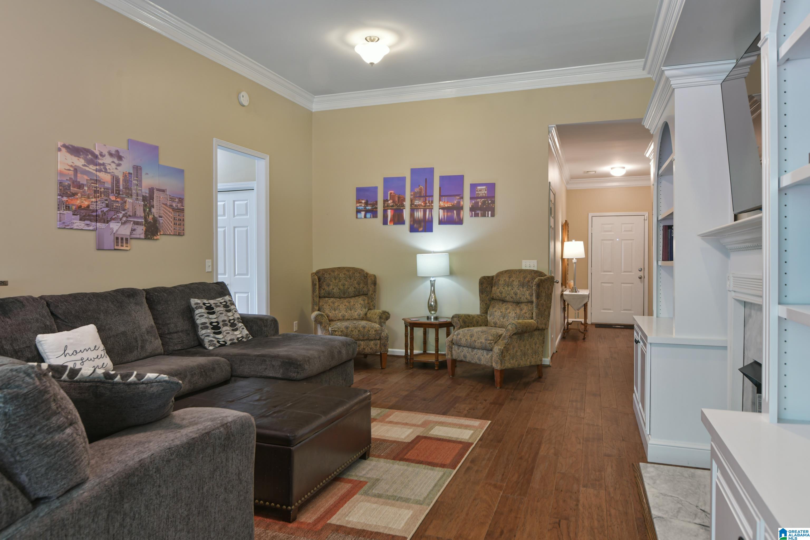 408 Enclave Circle Fultondale, AL 35068 - Photo 8 of 46