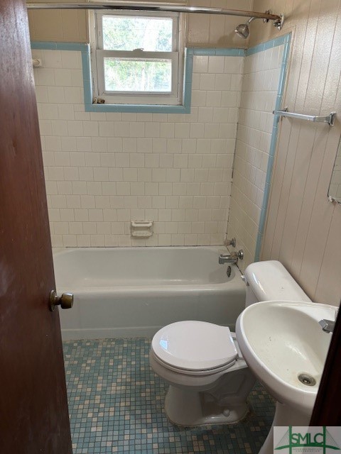 520 Woodley Road Savannah, GA 31419 - Photo 7 of 7 Bathroom