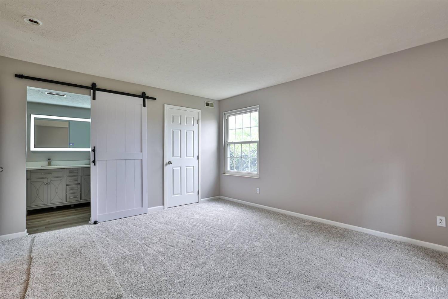 5201 Fox Ridge, Unit 297 Cincinnati, OH 45248 - Photo 13 of 29 Gallery Image 13