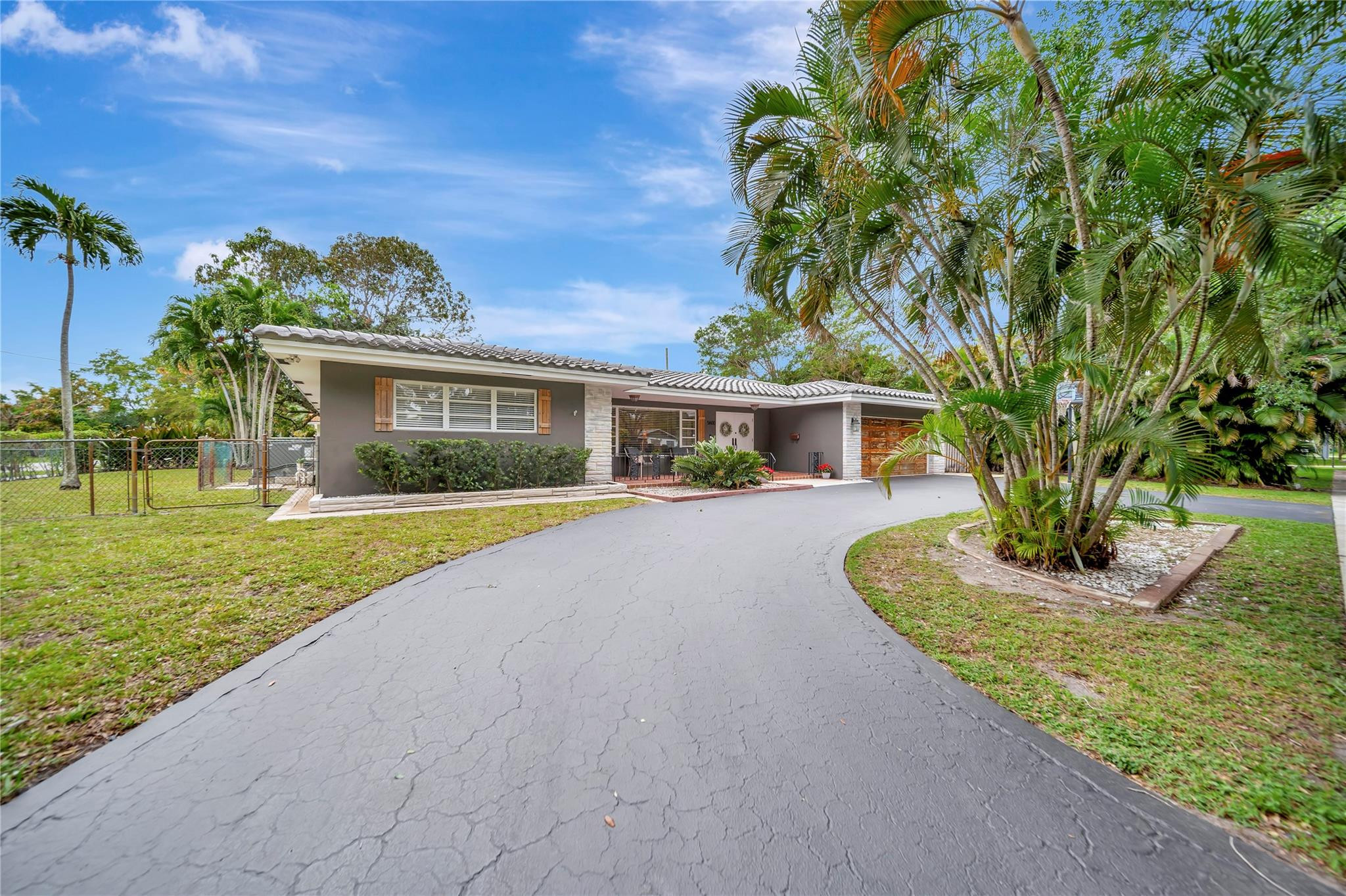 5600 Plantation Road Plantation, FL 33317 - Photo 11 of 68 Photo 11