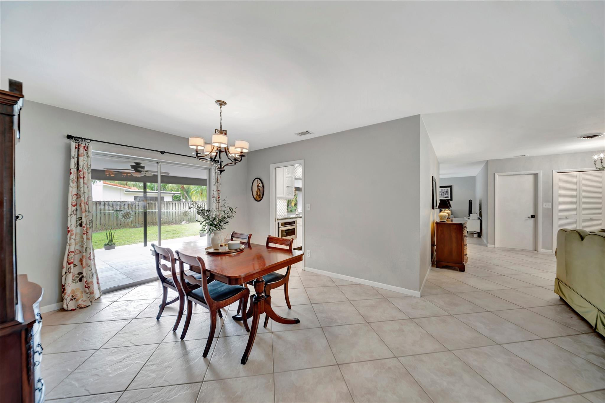5600 Plantation Road Plantation, FL 33317 - Photo 18 of 68 Photo 18