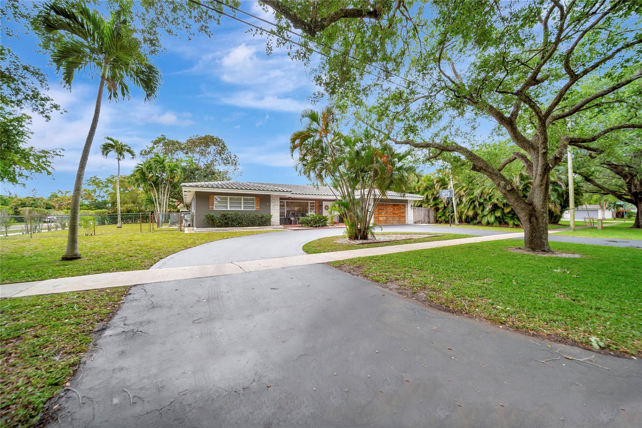 5600 Plantation Road Plantation, FL 33317 - Photo 10 of 68 Photo 10