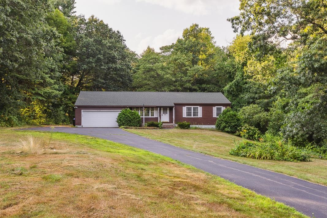 8 Gowing Road Hudson, NH 03051 - Photo 1 of 26