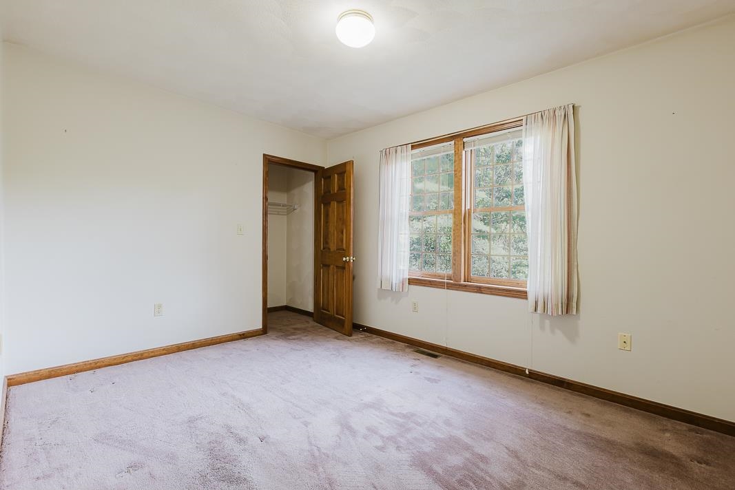 8 Gowing Road Hudson, NH 03051 - Photo 13 of 26