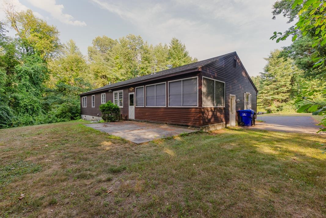 8 Gowing Road Hudson, NH 03051 - Photo 22 of 26