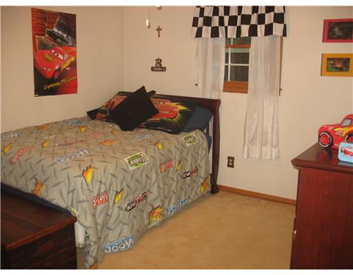 262 McKrell Road Tarentum, PA 15084 - Photo 9 of 18 Bedroom.
