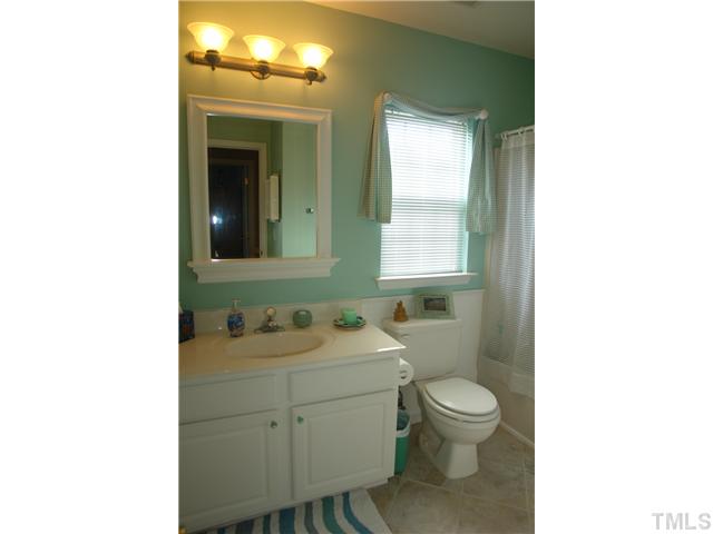 4725 Delta Ridge Court Raleigh, NC 27612 - Photo 10 of 12 Gallery Image 10