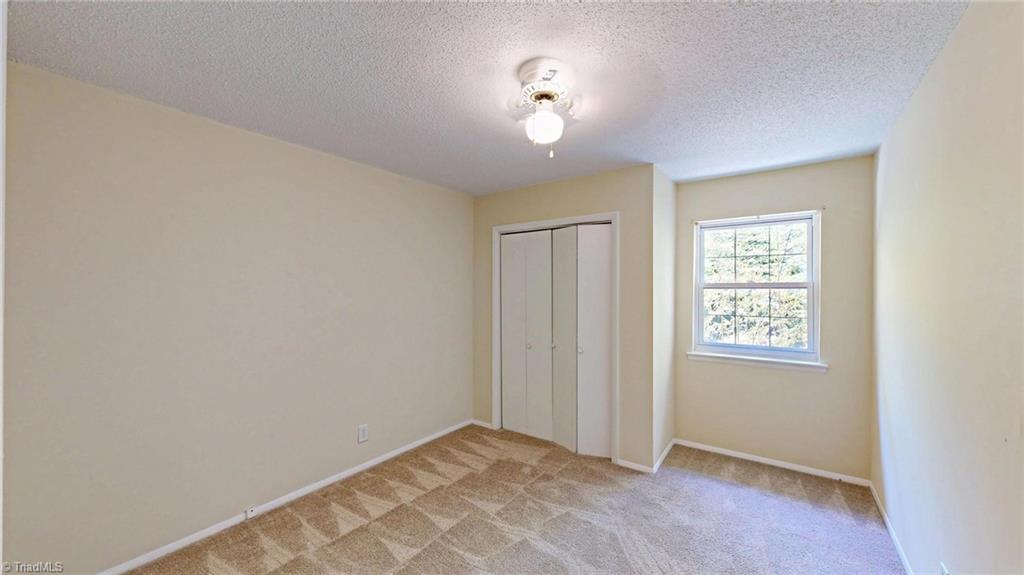 2214 Shadow Valley Road, Unit E High Point, NC 27265 - Photo 32 of 41