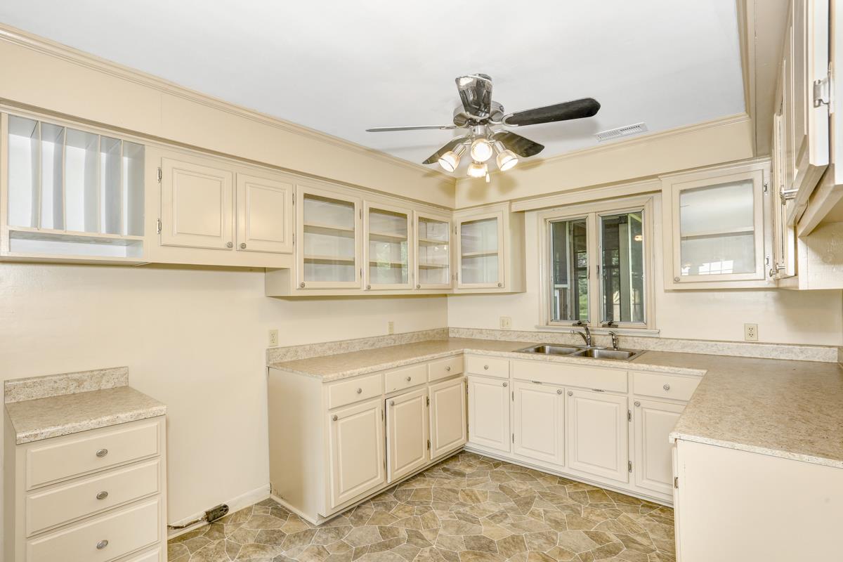 189 You Take It Road Ardmore, TN 38449 - Photo 15 of 26 Another View of Kitchen