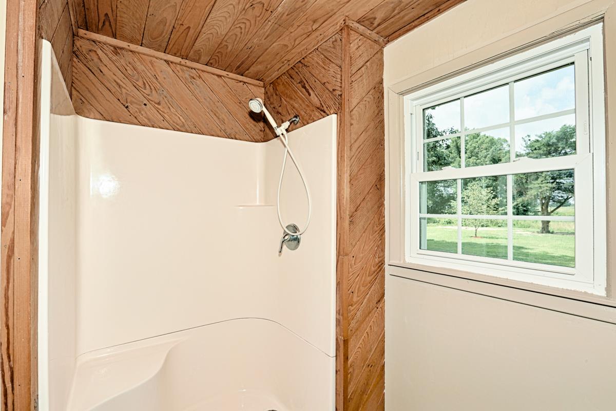 189 You Take It Road Ardmore, TN 38449 - Photo 21 of 26 Master Bath