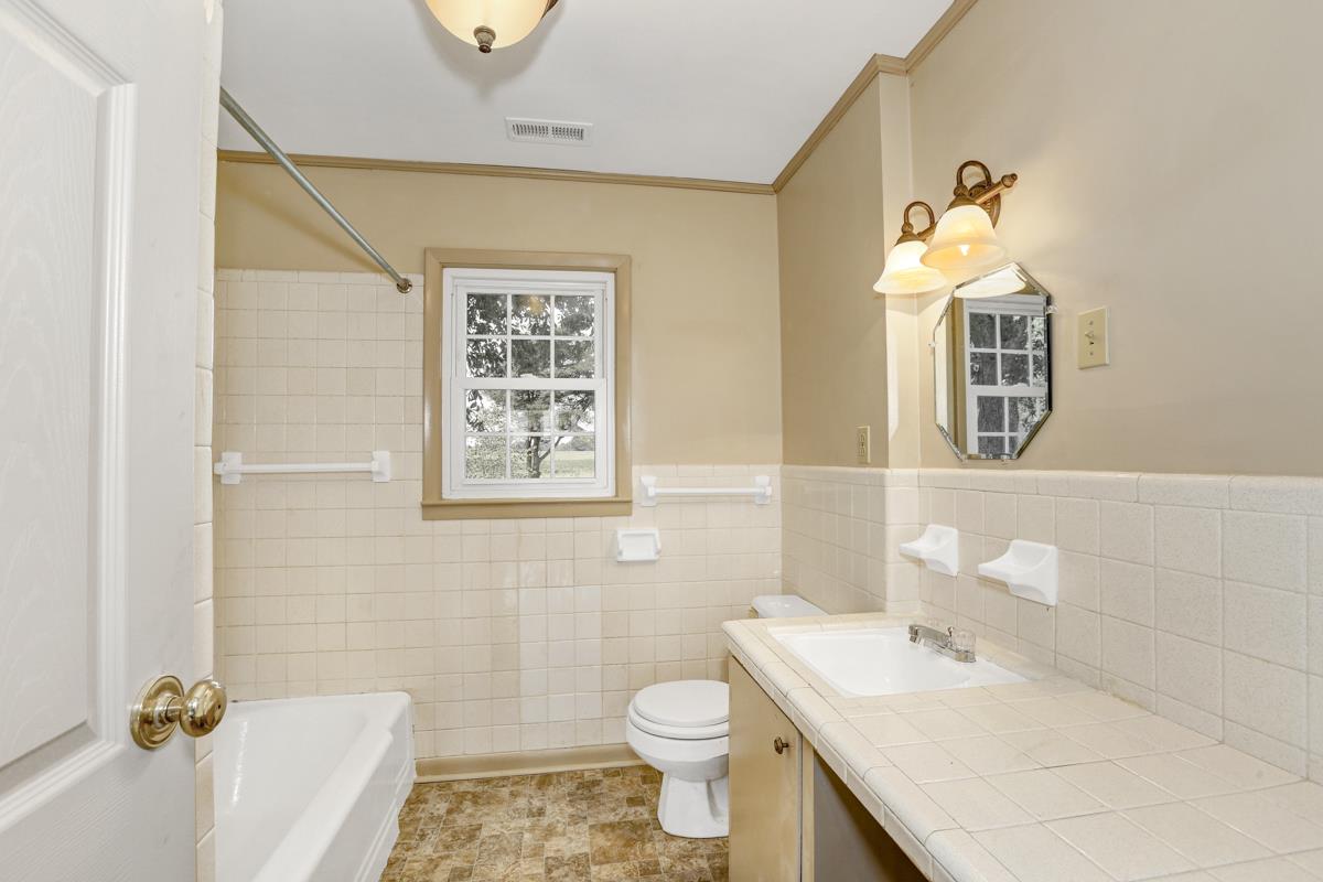 189 You Take It Road Ardmore, TN 38449 - Photo 24 of 26 Full Bath