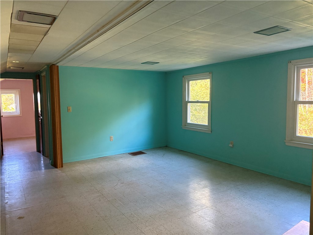 3645 Gorton Road Corning, NY 14830 - Photo 23 of 35 BR3 Can be enclosed with foldable door
