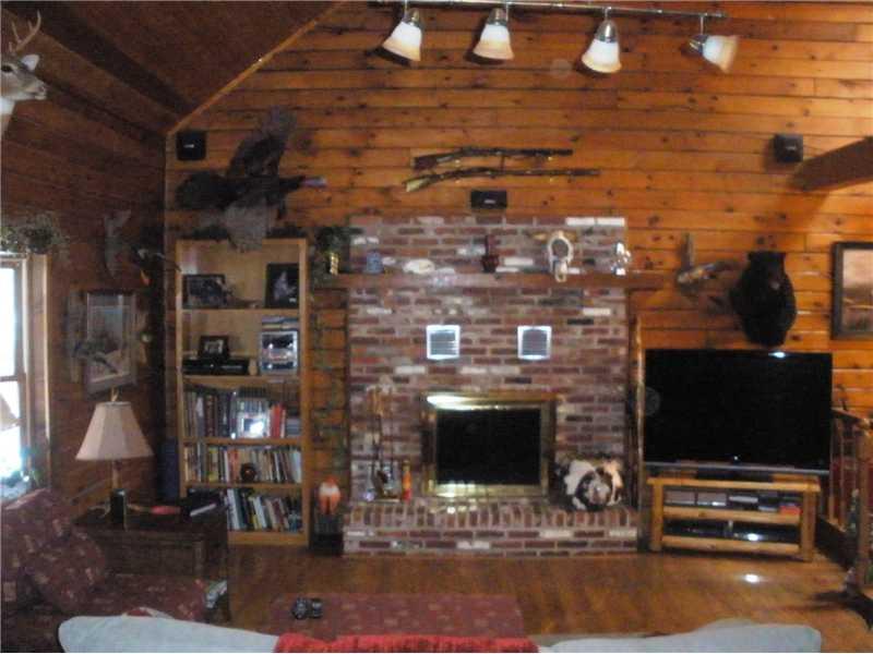 852 Soap Run Road Fombell, PA 16123 - Photo 8 of 22 Living Room.