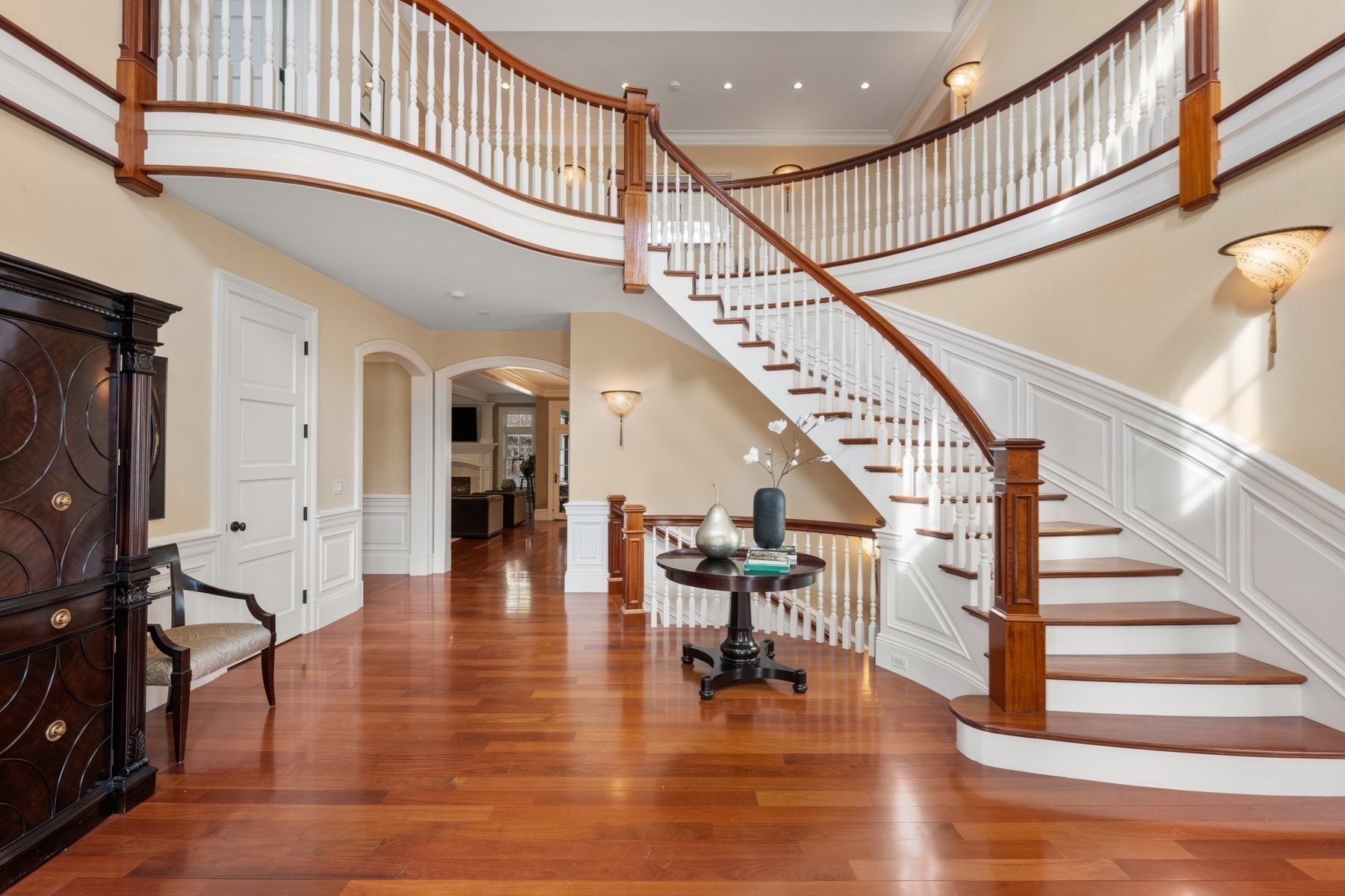 448 Concord Road Weston, MA 02493 - Photo 3 of 38 Gallery Image 3