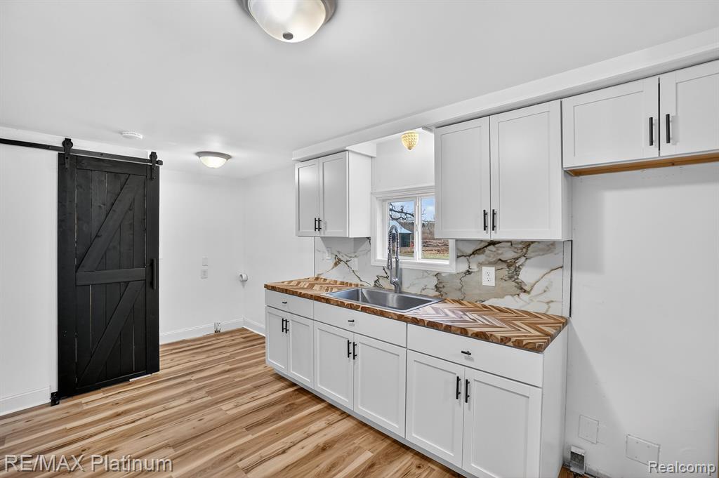15313 Livermore Road Pinckney, MI 48169 - Photo 5 of 12