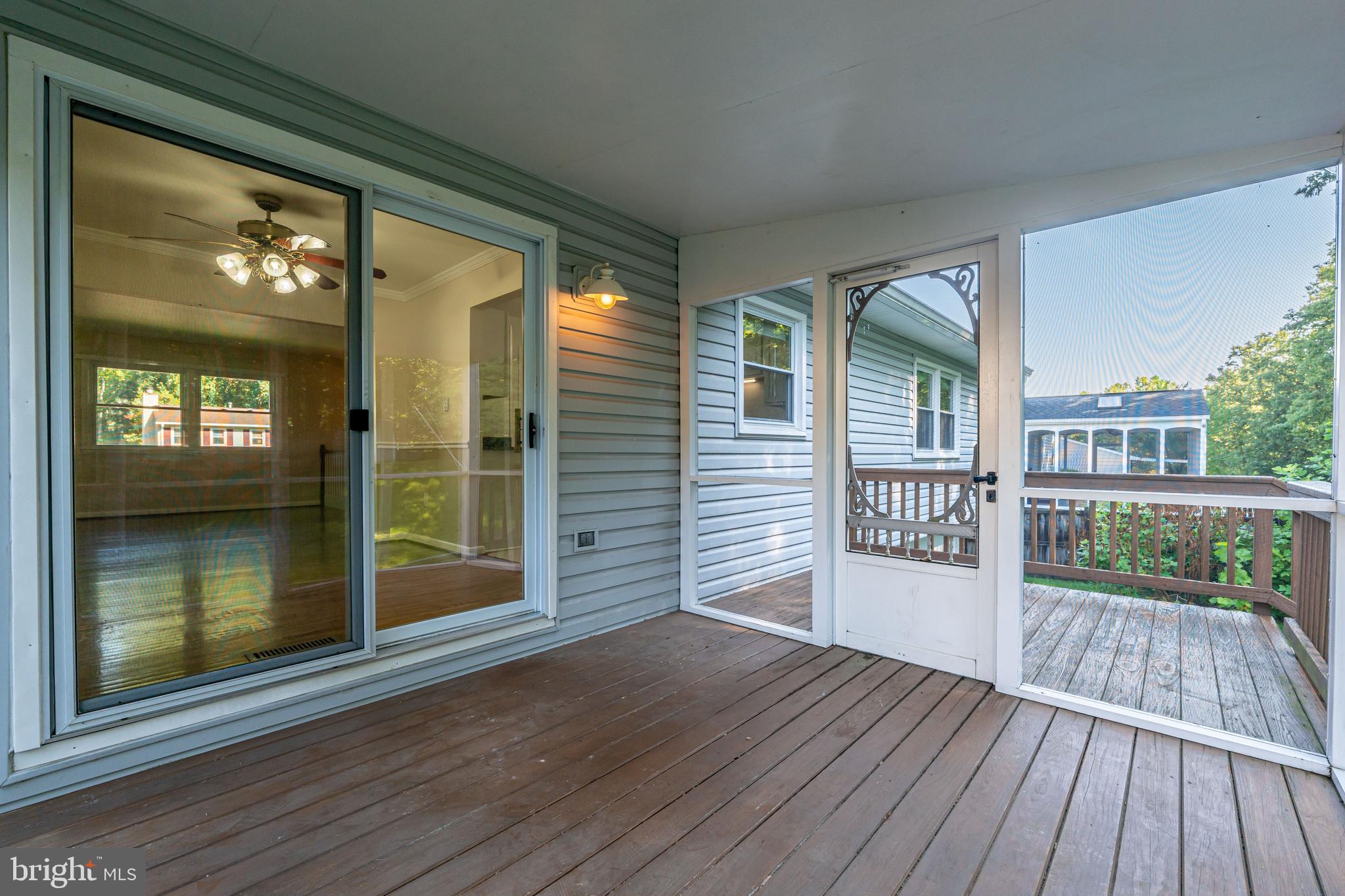 14223 Lindendale Road Woodbridge, VA 22193 - Photo 30 of 37 Gallery Image 30