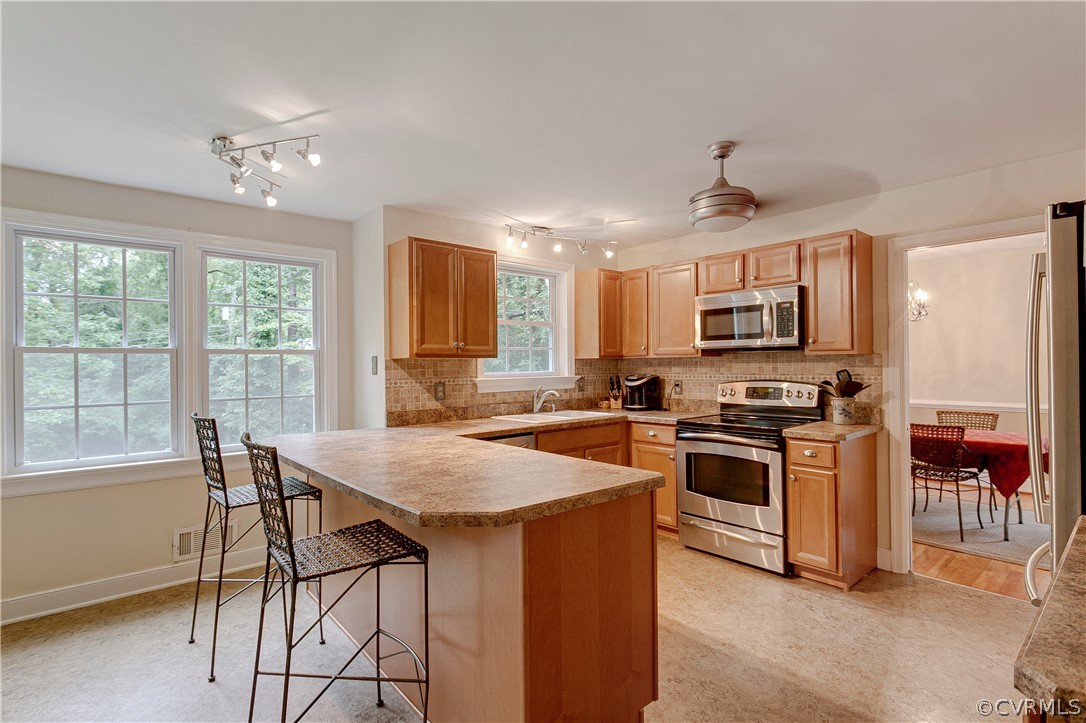 8104 Duncaster Road Richmond, VA 23235 - Photo 9 of 25 Gallery Image 9