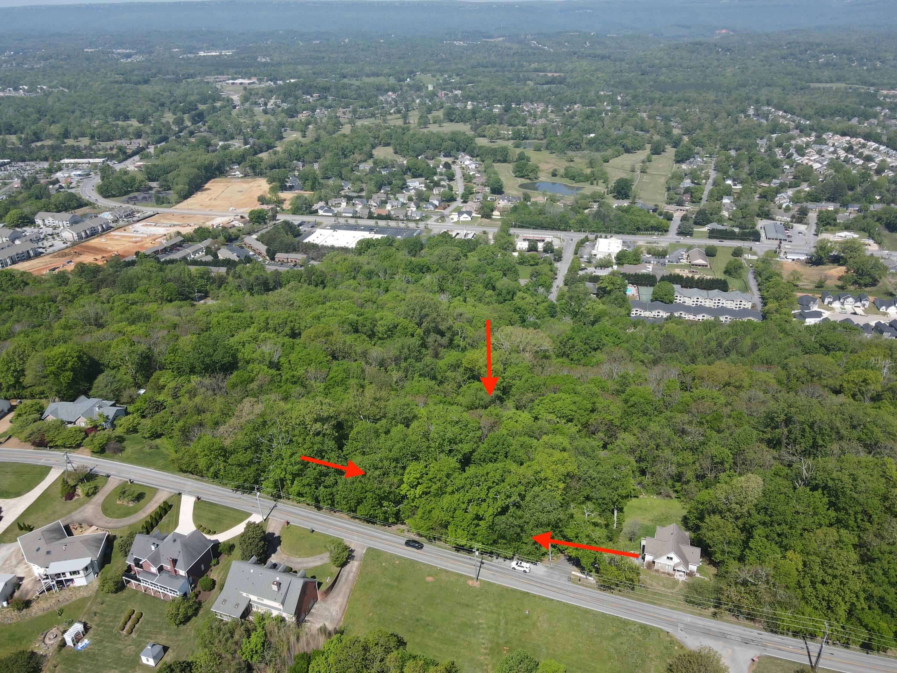 6493 Fairview Road Hixson, TN 37343 - Photo 3 of 13 1798BC3A-EBFA-4FD2-ABCB-51EAAC26CE3F_1_2