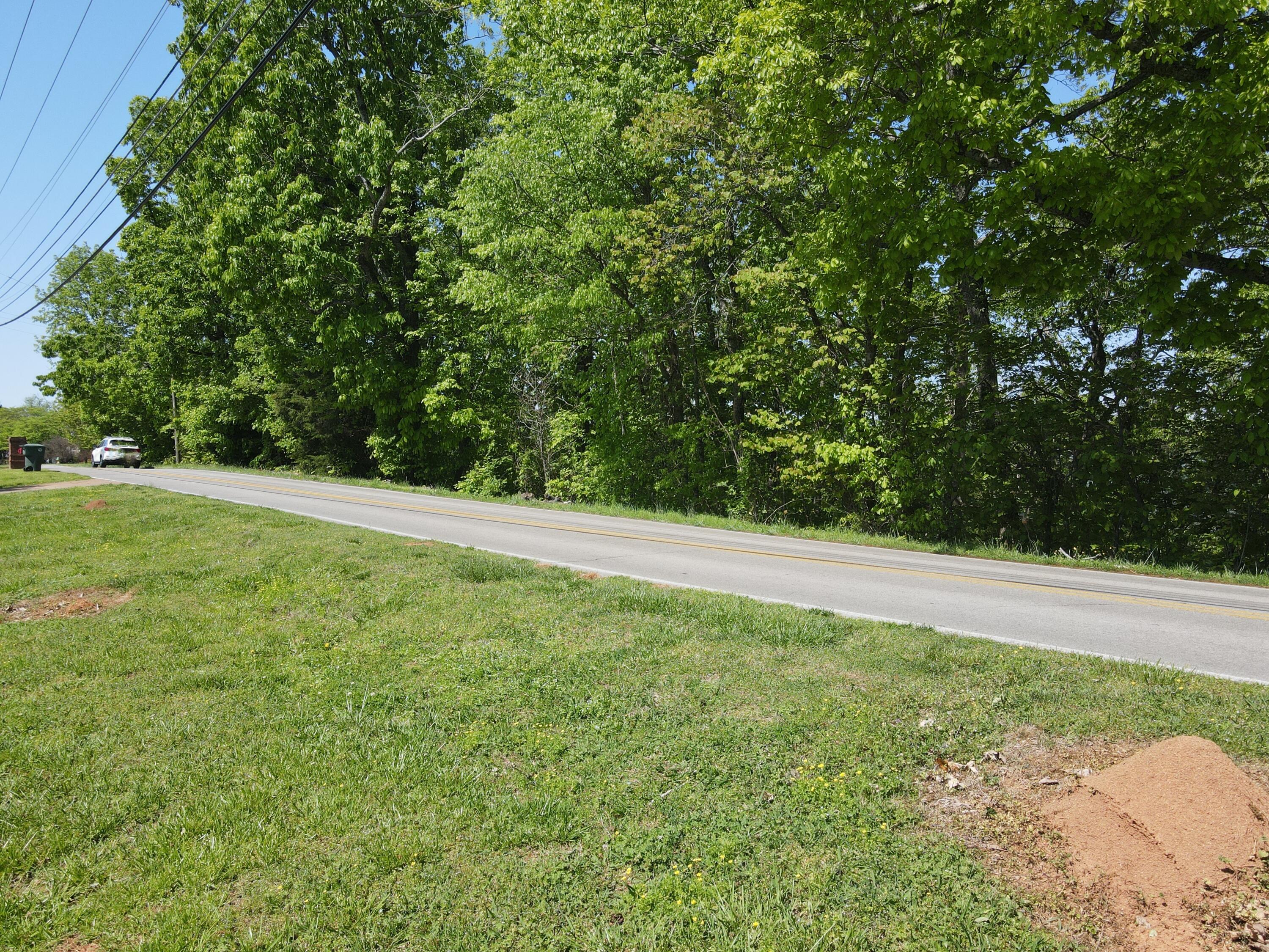 6493 Fairview Road Hixson, TN 37343 - Photo 4 of 13 04F17066-6ACB-4AB6-824A-63329562BDF7_1_2