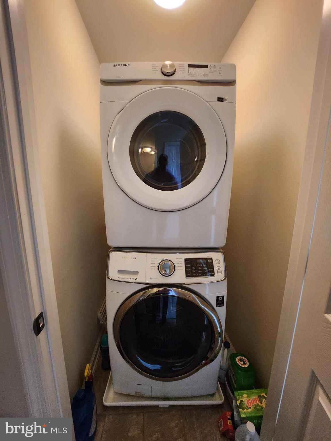 17027 Gibson Mill Road Dumfries, VA 22026 - Photo 37 of 57 Washer/Dryer