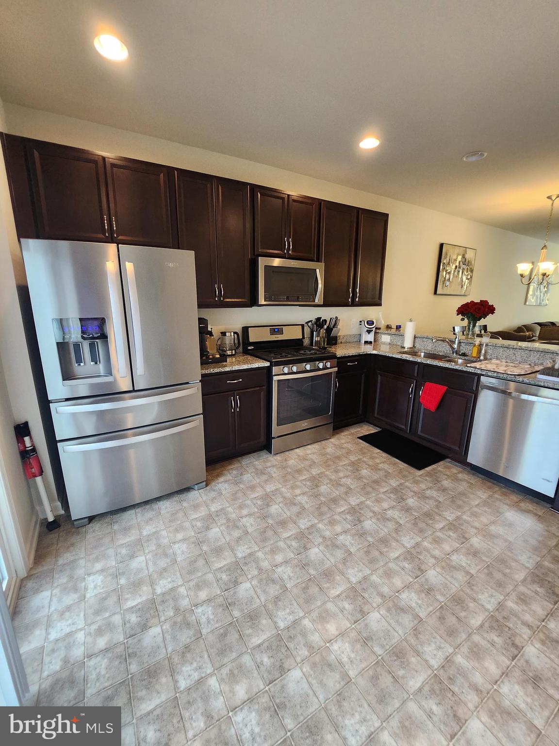 17027 Gibson Mill Road Dumfries, VA 22026 - Photo 6 of 57 Kitchen