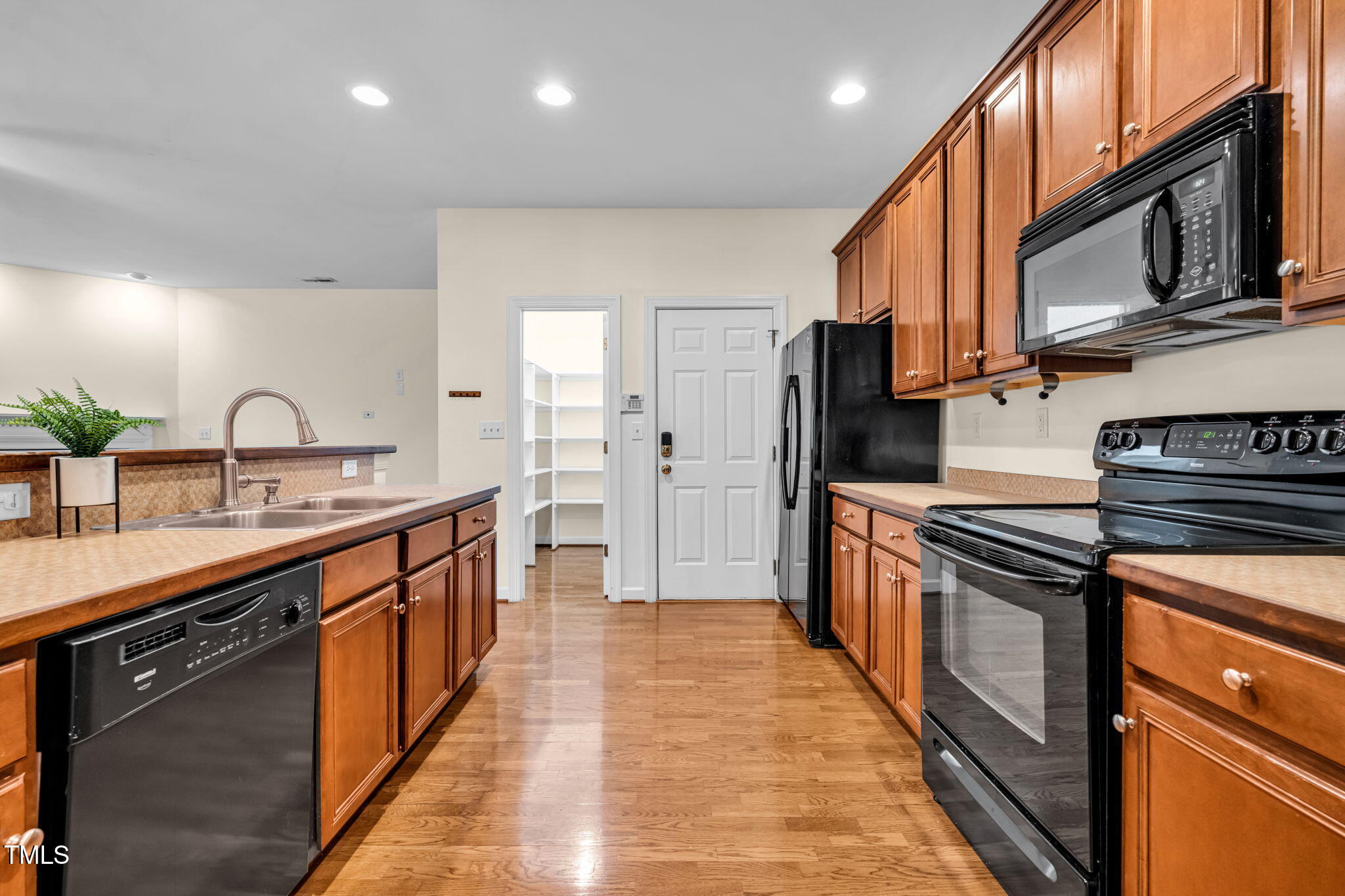 8105 Satillo Lane Raleigh, NC 27616 - Photo 12 of 39 23-web-or-mls-untitled-26