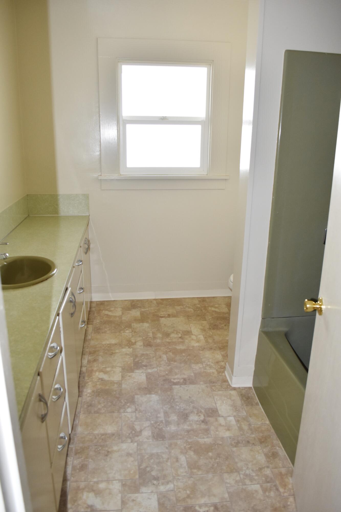 562 B Street Scotia, CA 95565 - Photo 13 of 15