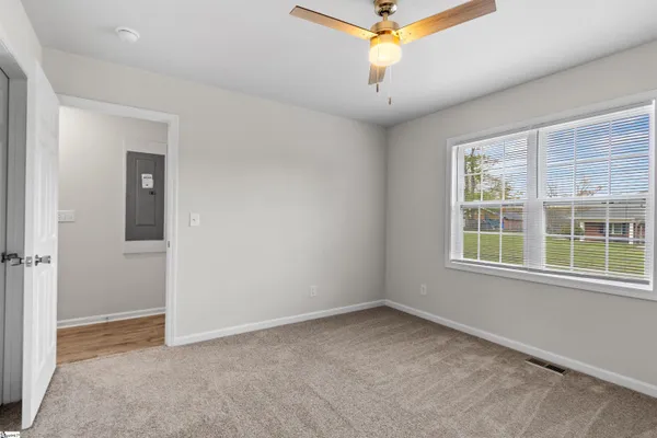 $219,500 | 205 East Florida Street, Clinton, SC 29325