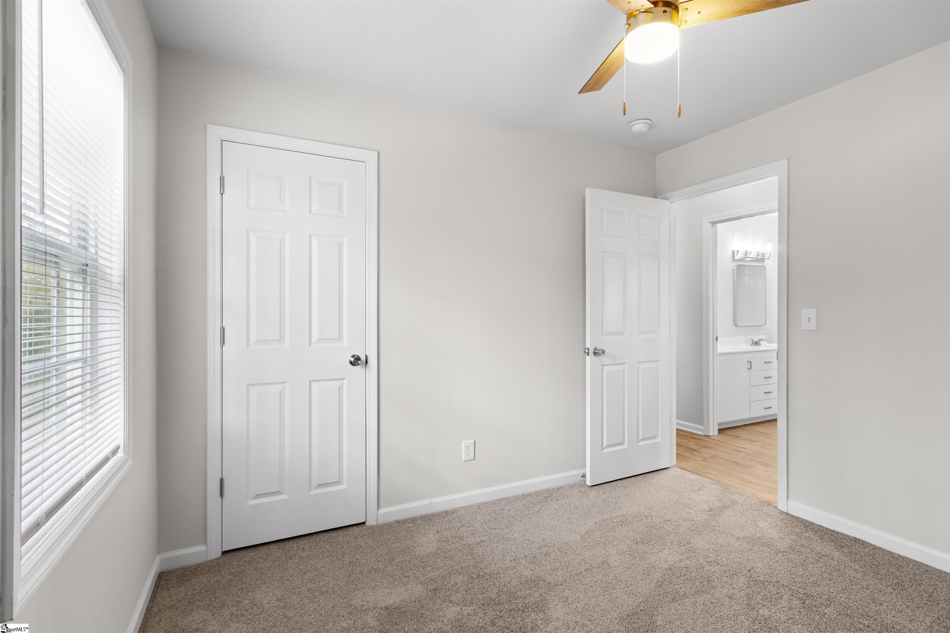 205 East Florida Street Clinton, SC 29325 - Photo 23 of 32