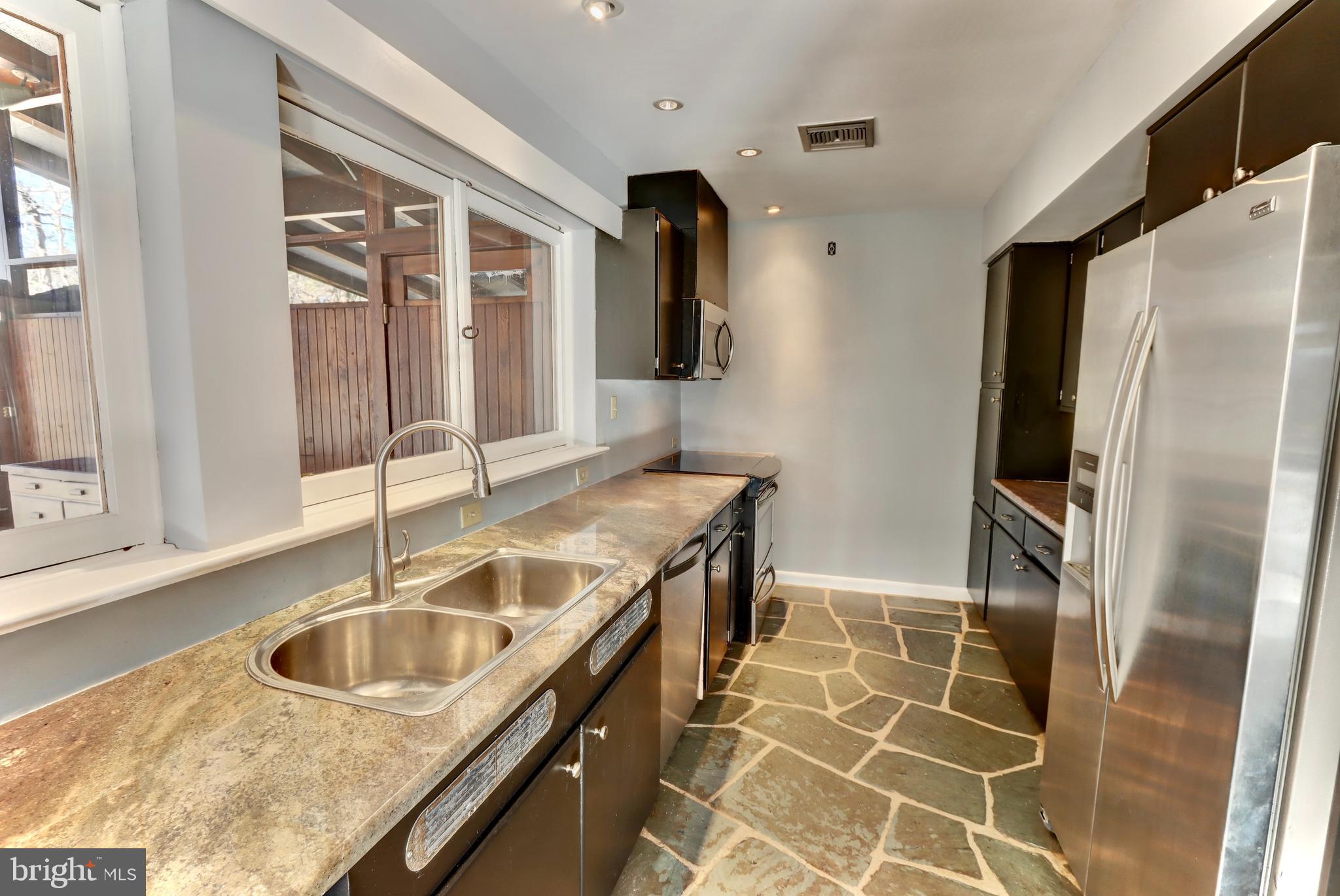 530 Ellencroft Road Lewisberry, PA 17339 - Photo 14 of 29 Gallery Image 14