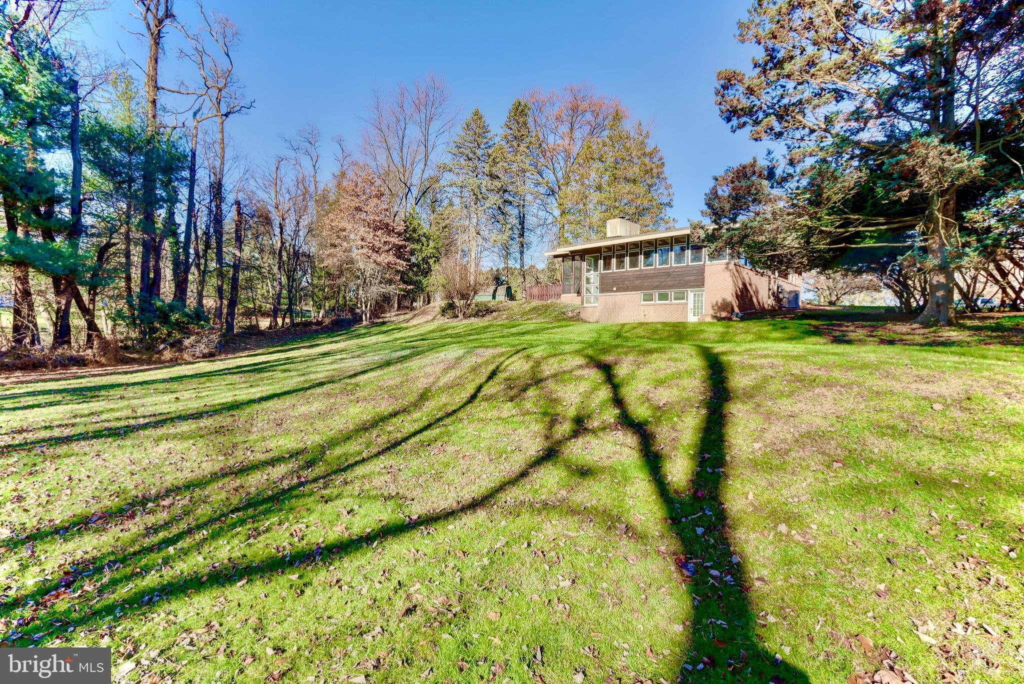 530 Ellencroft Road Lewisberry, PA 17339 - Photo 5 of 29 Gallery Image 5