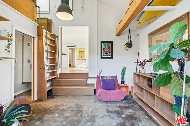 $1,599,000 | 12909 Ida Avenue, Los Angeles, CA 90066