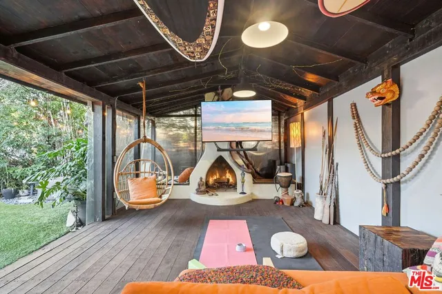 $1,599,000 | 12909 Ida Avenue, Los Angeles, CA 90066