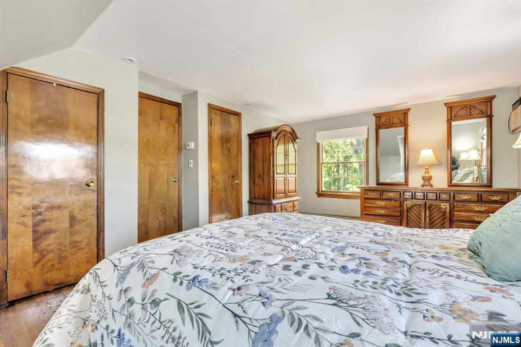 28 Wanamaker Avenue Mahwah, NJ 07430 - Photo 20 of 32
